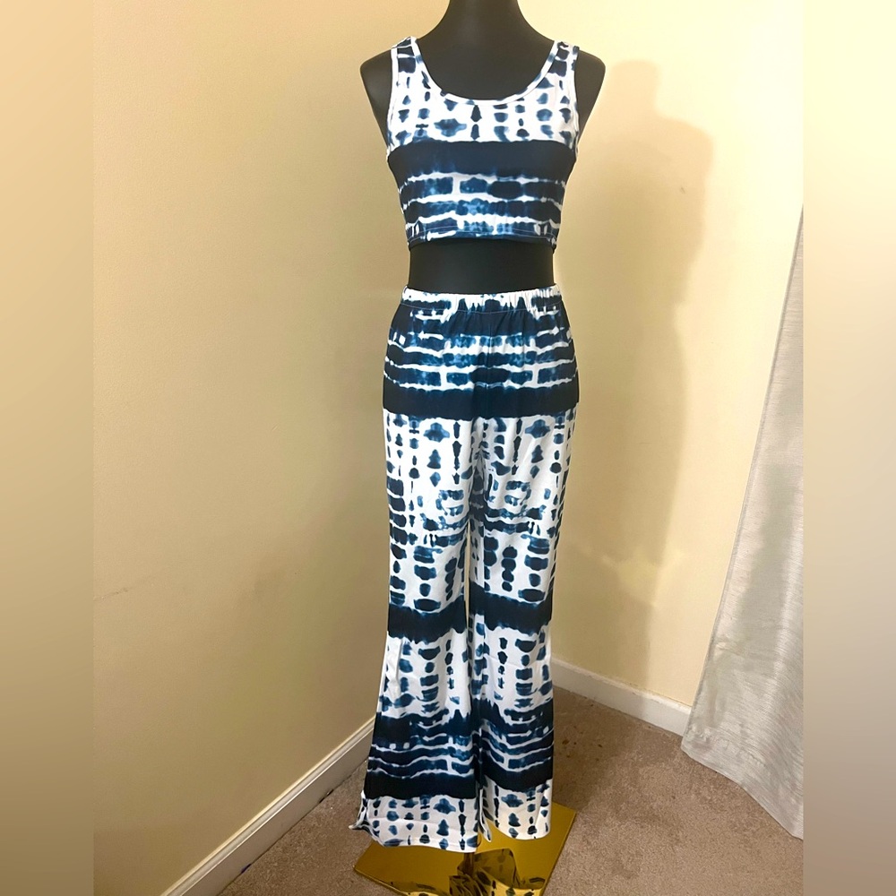 Tie dye 2piece set- tank/flares